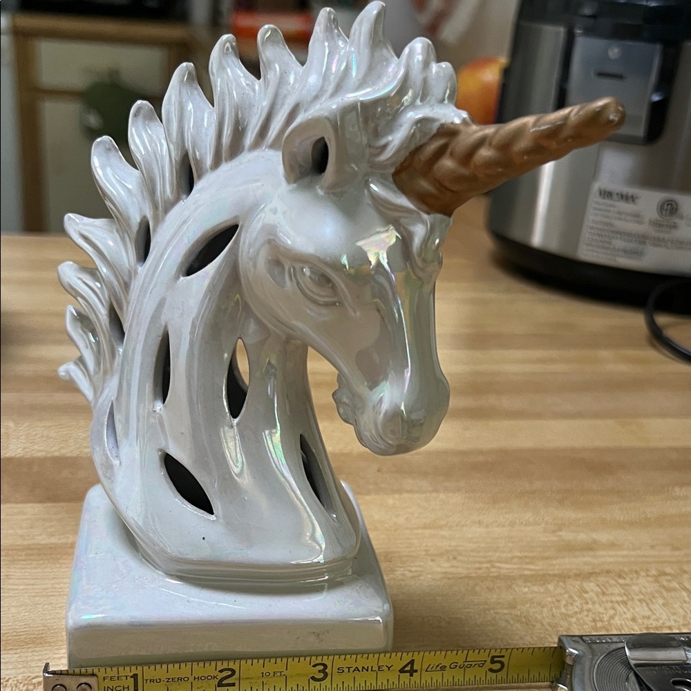 # 0473 -Unicorn Ceramic Home Decor . Happy New Year 2026 - Picture 3 of 12